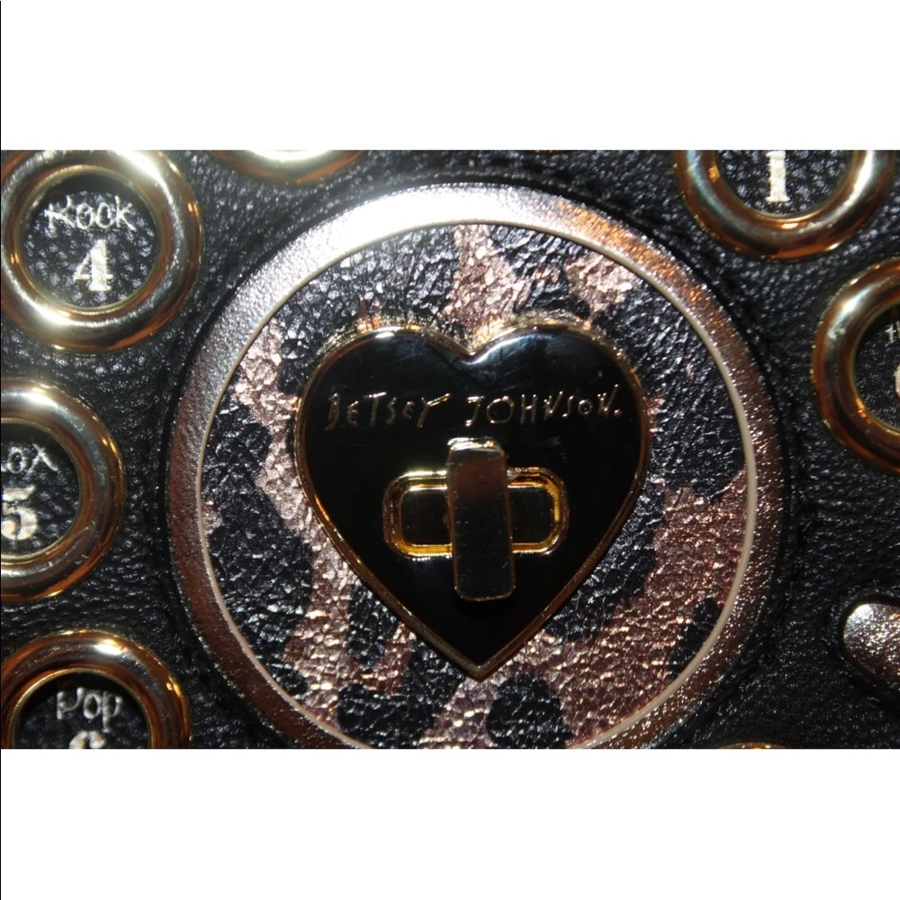 COPY - New! Betsey Johnson cheetah telephone xbody - Picture 3 of 8